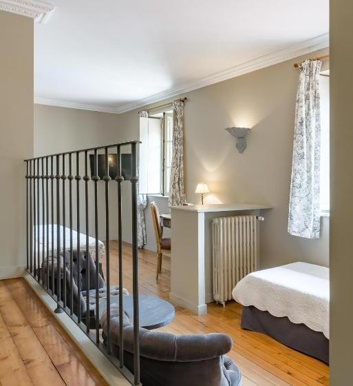 Трехместный Номер Комфорт, Hôtel Restaurant Spa Le Sauvage