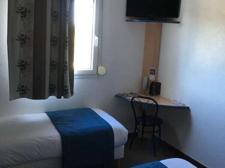 اتاق استاندارد سه نفره, Akena City Chateaurenard