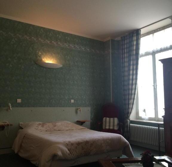 سوییت خانوادگی, Hôtel De Paris