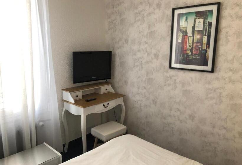 اتاق اکونومی, Hôtel Le Faisan