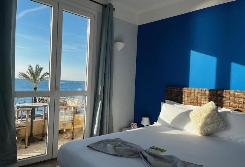 Номер Deluxe Вид на Море с Балконом, Hôtel Du Bord De Mer Le Vanillé