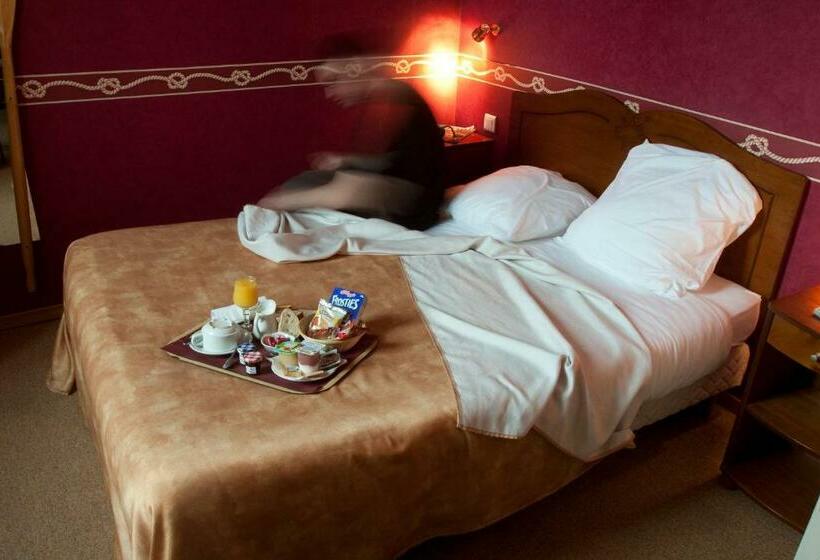 Четырехместный Номер Стандарт, Le Relais Du Canalou