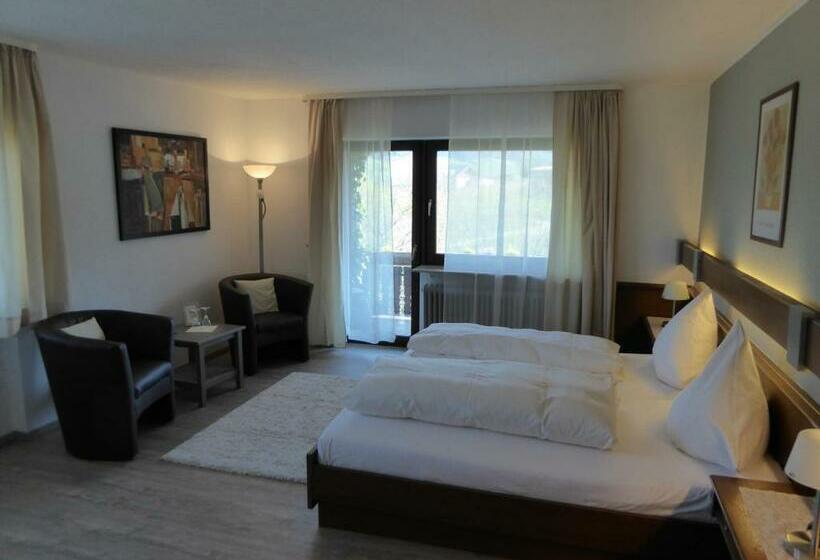 Номер Стандарт с Балконом, Landhotel Rebstock