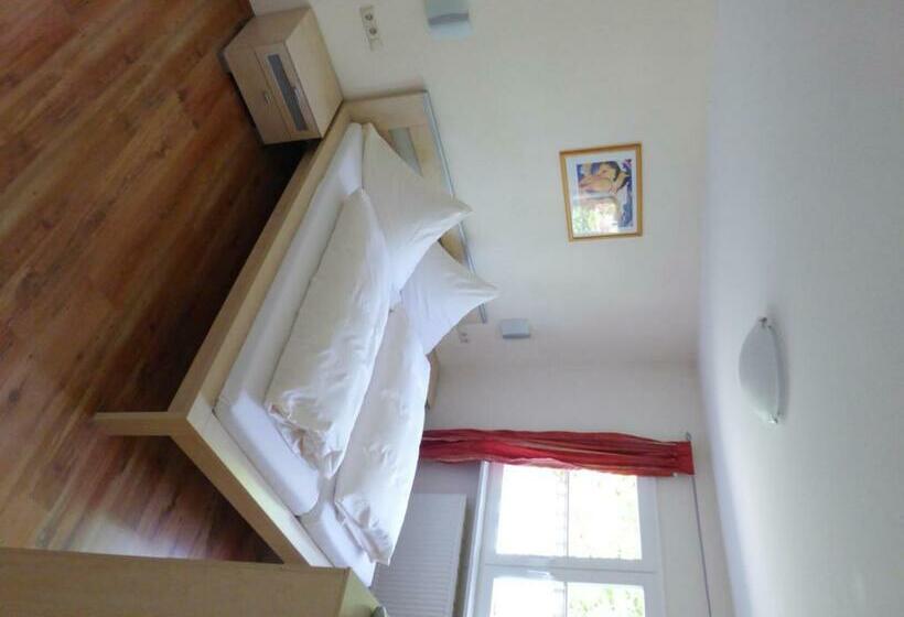 Семейный Номер, Landhotel Rebstock