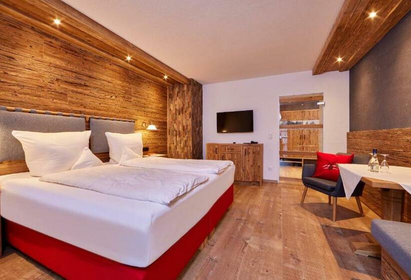 Номер Стандарт с Балконом, Landhaus Sonnenbichl Mittenwald