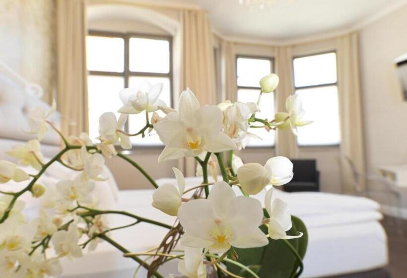 Полулюкс Повышенной Комфортности, Lodner Hotel Drei Mohren
