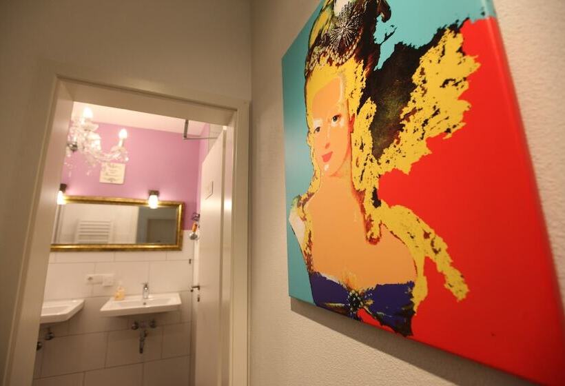 Номер Стандарт Совместная Ванная, Old Kings Design Hostel