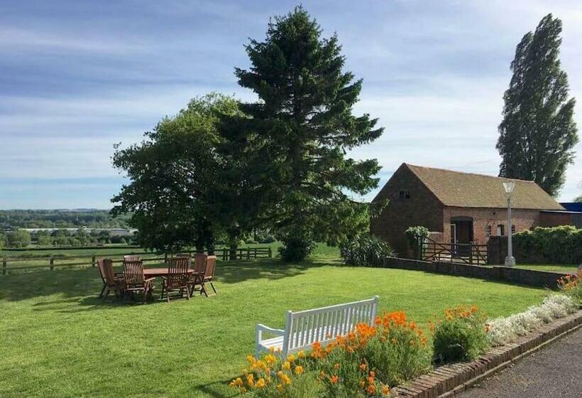 Трехместный Номер Классика, Colthrop Manor B&b