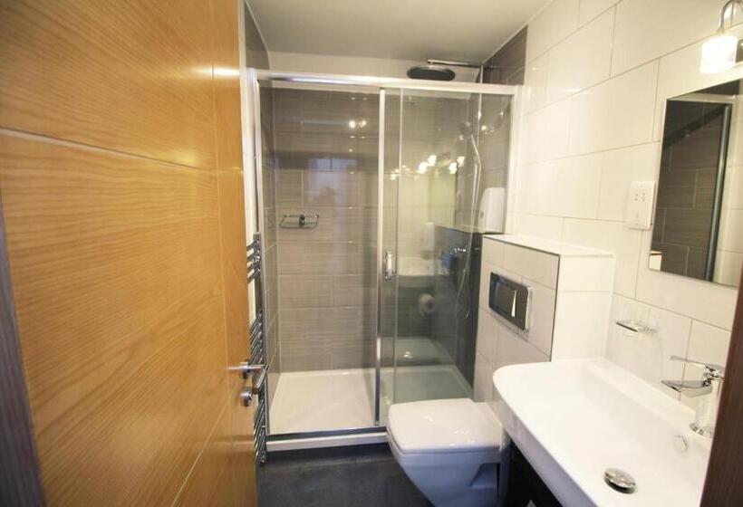 Семейный Номер, Flexistay Aparthotel Sutton