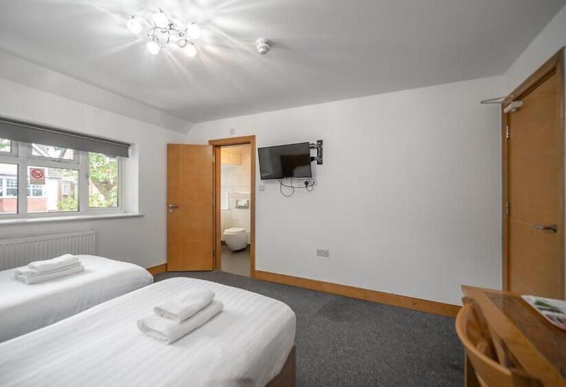 Номер Стандарт, Flexistay Aparthotel Sutton