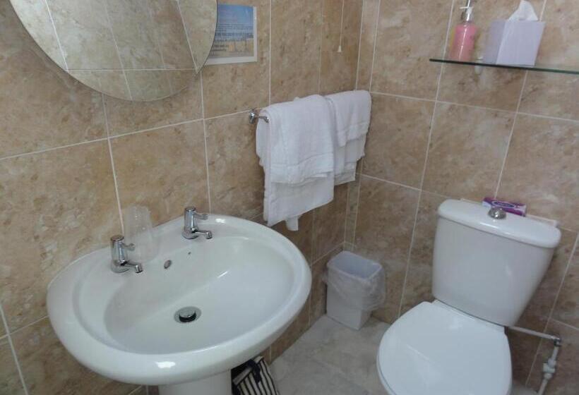 Номер Стандарт Боковой Вид на Море, Membly Hall