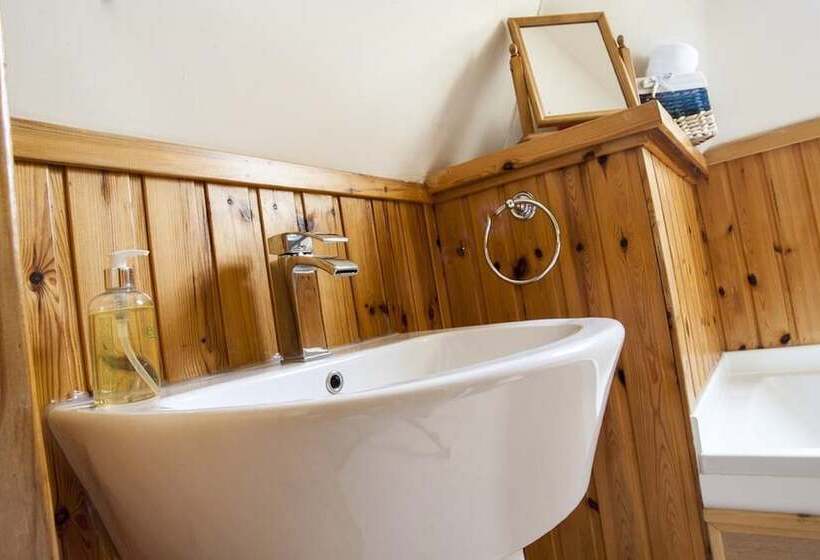 Номер Стандарт, Kettle House B&b