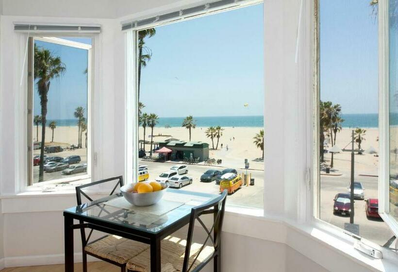 استودیوی استاندارد با چشم‌انداز دریا, Air Venice On The Beach