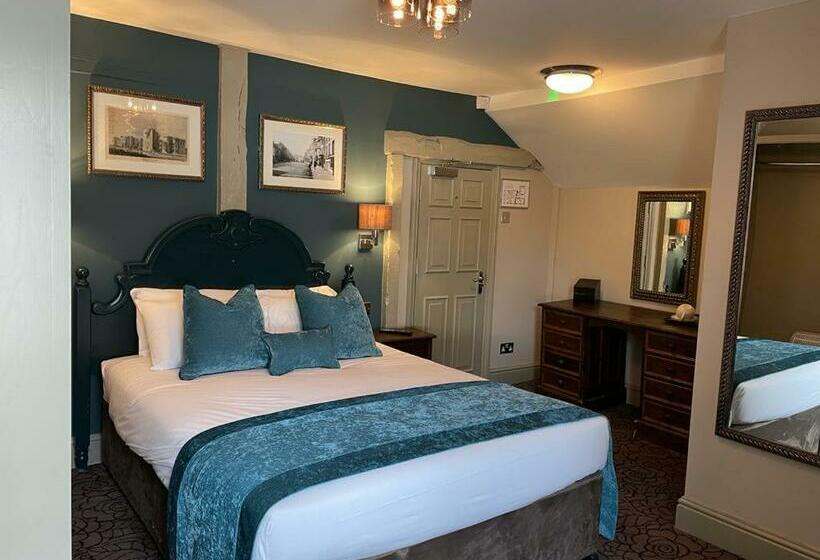 Номер Стандарт, Punch House Monmouth