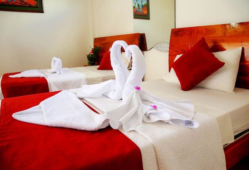 Номер Deluxe с Балконом, Hostal Sir Francis Drake