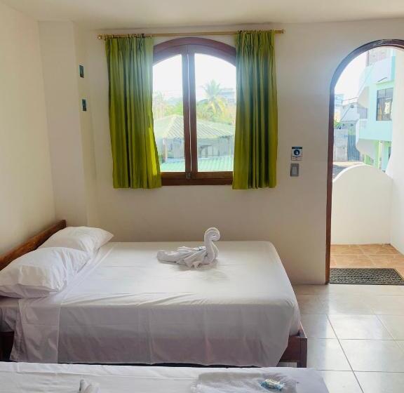Номер Стандарт, Hostal White House Galapagos