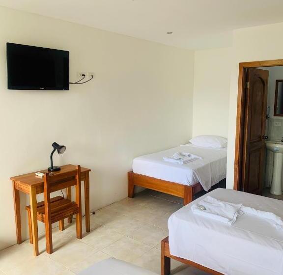 Номер Стандарт, Hostal White House Galapagos