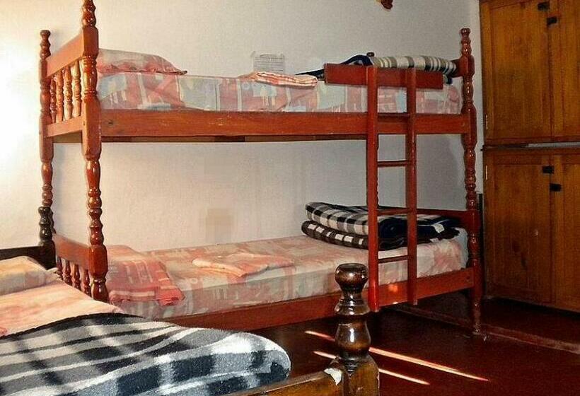 Кровать в Общей Комнате, El Sol Hostel De Humahuaca