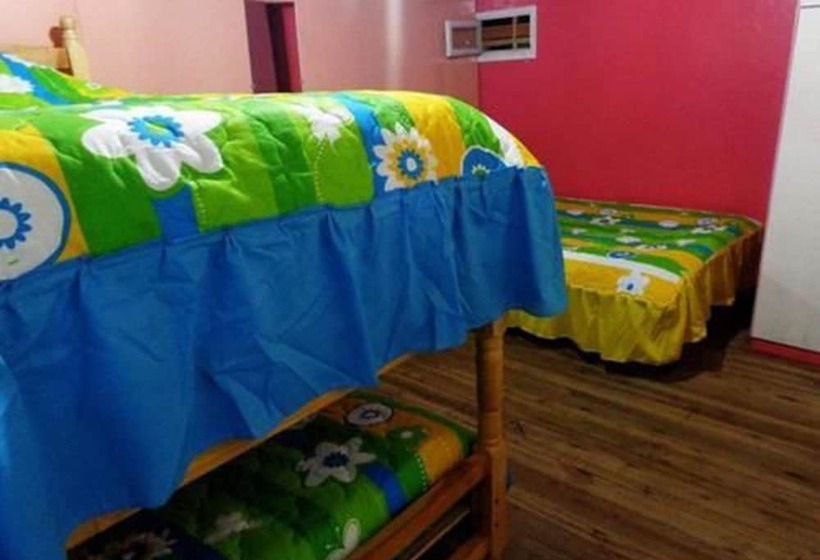 اتاق استاندارد سه نفره, Hostal Yumbo Imperial