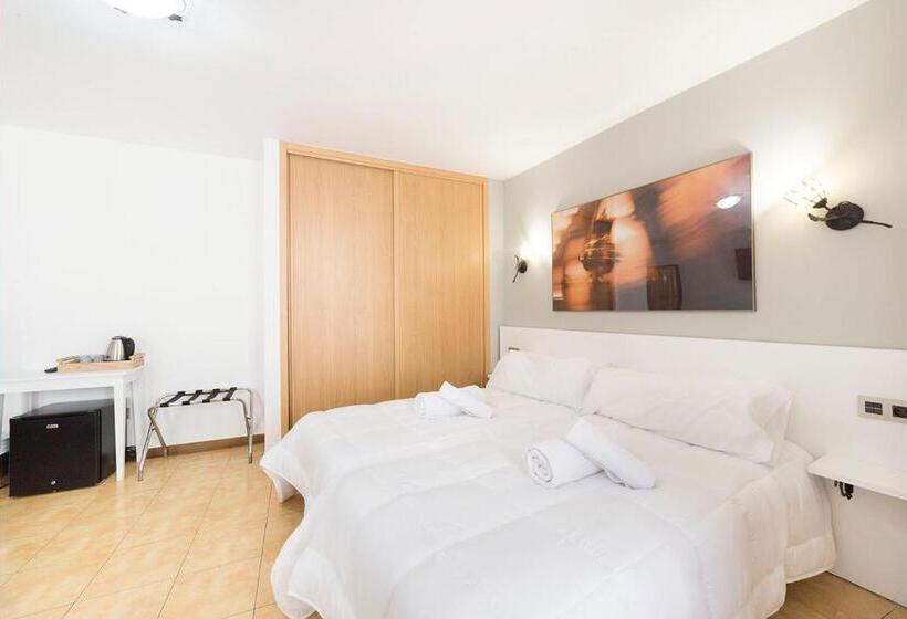 Habitación Cuádruple Estándar, Stellae Luscofusco