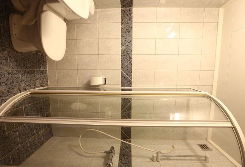 标准单人间, Barents Hotell