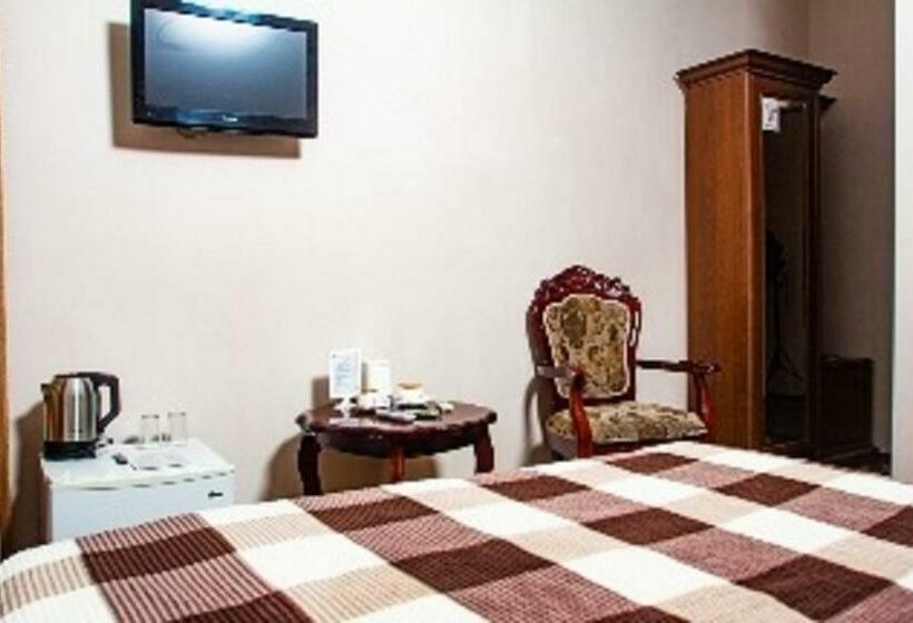 اتاق استاندارد, Ajour