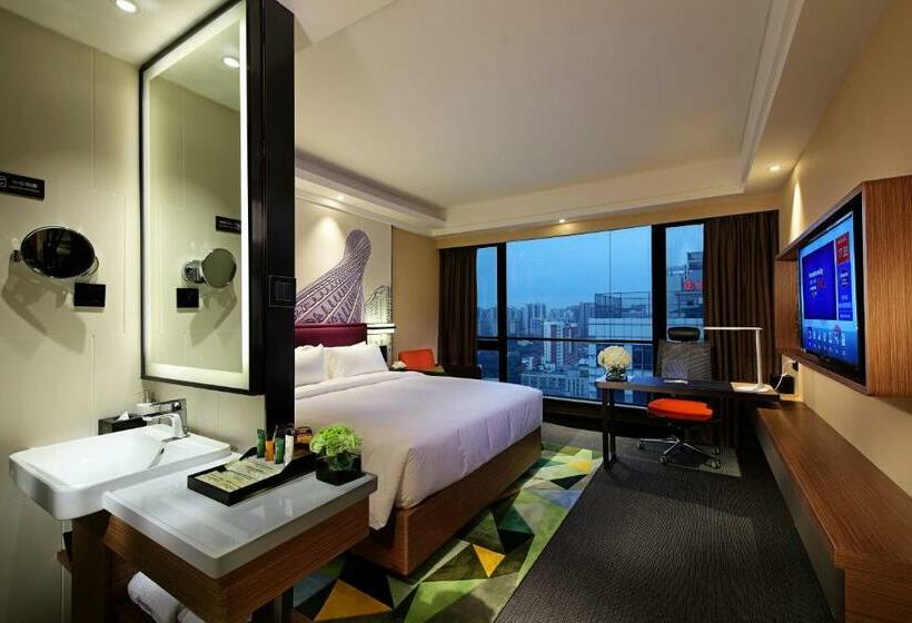 Номер Комфорт, Hampton By Hilton Guangzhou Zhujiang New Town