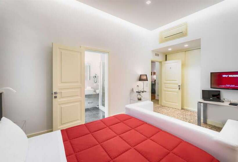 Номер Стандарт, Porta Reale