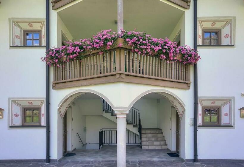 شقة غرفة واحدة, Residence Rose