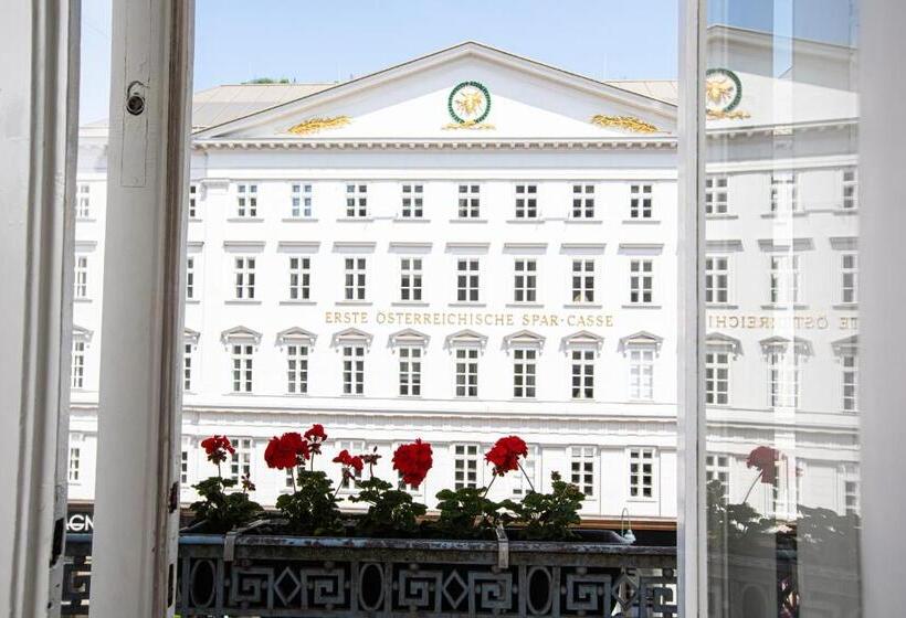 스위트, Boutique Hotel Nossek