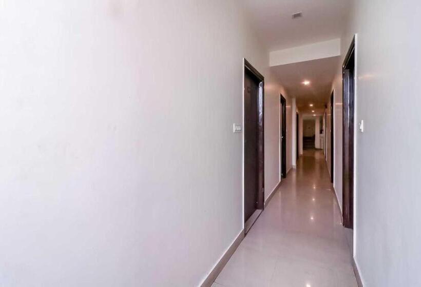 Трехместный Номер Классика, Flagship Hotel Metro View