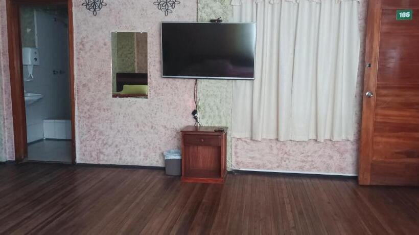 패밀리 룸, La Perla Cuencana Hostal