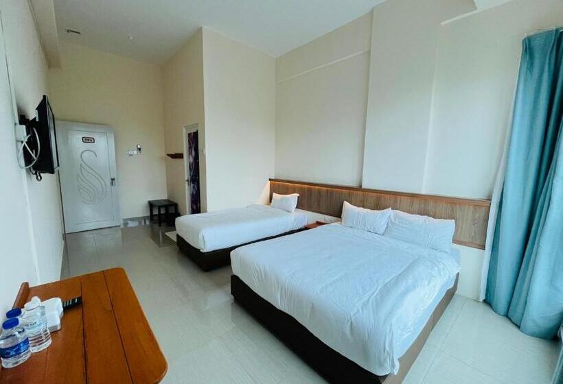 اتاق استاندارد سه تخته با چشم‌انداز, Alexis Kt Roomstay
