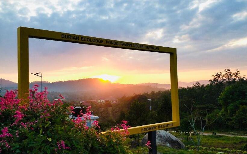 Семейный Номер, Durian Ecolodge