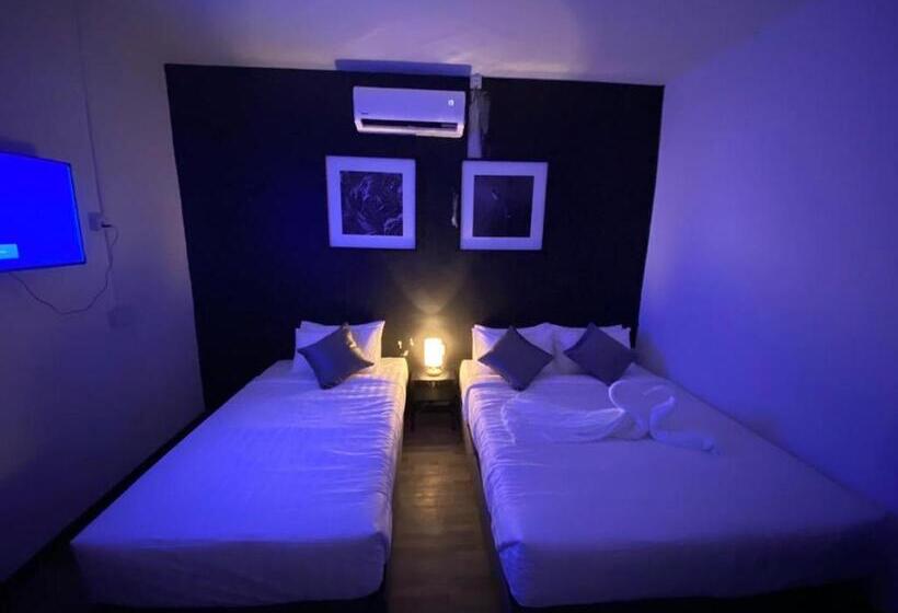 Номер Стандарт Трехместный, The Sky Inn