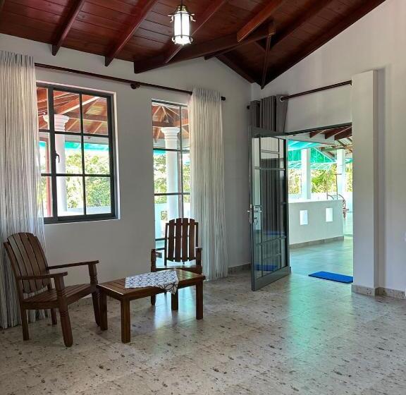 Номер Стандарт Вид на Сад, A   Lili Villa