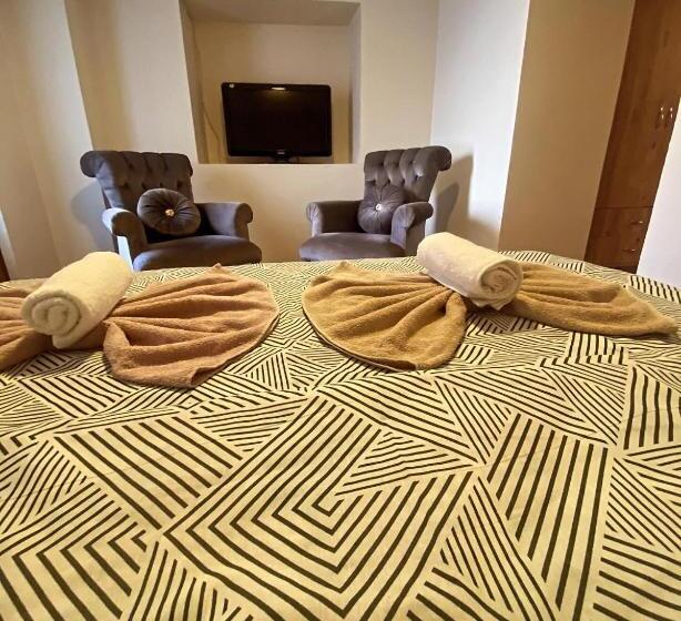 سوییت جونیور لوکس, Eylül Suit Otel