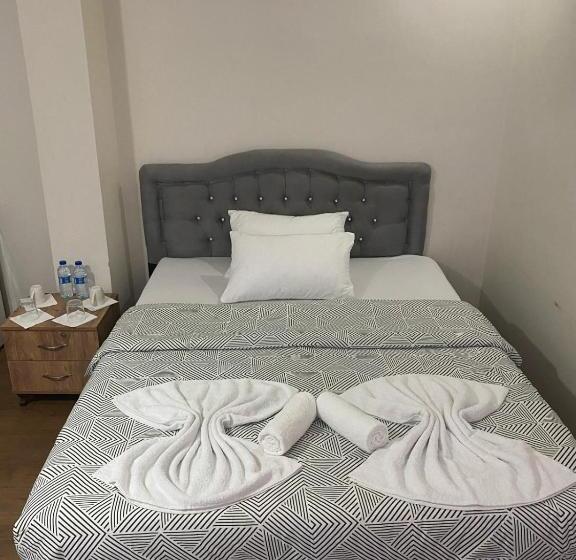 اتاق استاندارد با چشم‌انداز باغ, Eylül Suit Otel