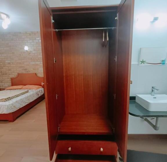 اتاق استاندارد با چشم‌انداز کوهستان, Rs Family Stay