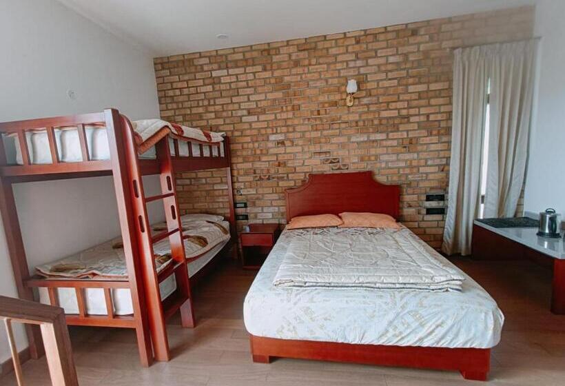 اتاق لوکس, Rs Family Stay