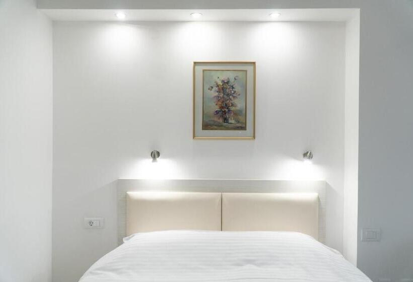 اتاق استاندارد, Sienna Apartments