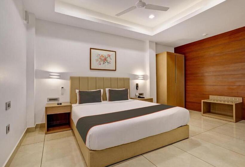트리플 클래식 룸, Oyo Hotel Soorya