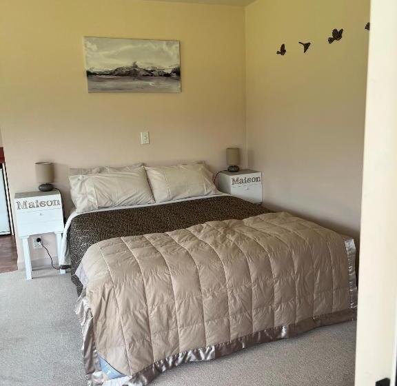Студия Стандарт, Carrickfergus Cottage Unit 2