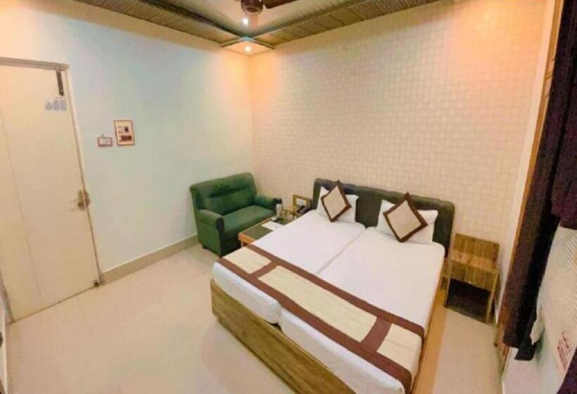 Номер Deluxe, Grg R P International Patna