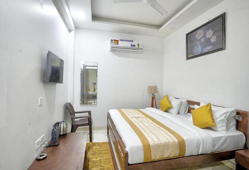 家庭间, The Noble Suites, Near Spectrum Mall