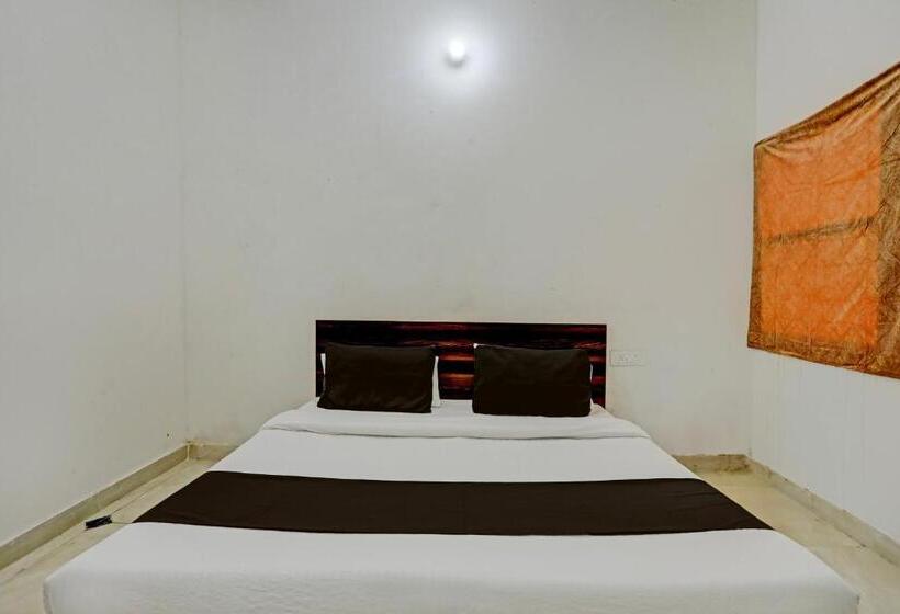 Трехместный Номер Классика, Oyo Hotel Grand View