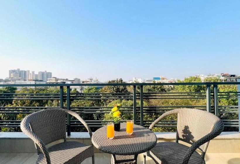 شقة بريميوم غرفة واحدة, Zen Suites   Golf Course Road Gurgaon
