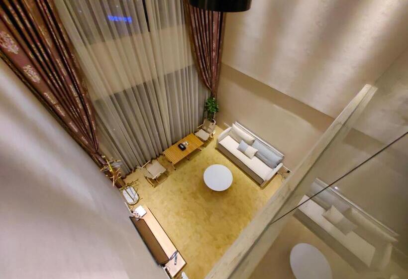 Apartamento Dúplex 1 Dormitório, 邻致公寓东站中汇店