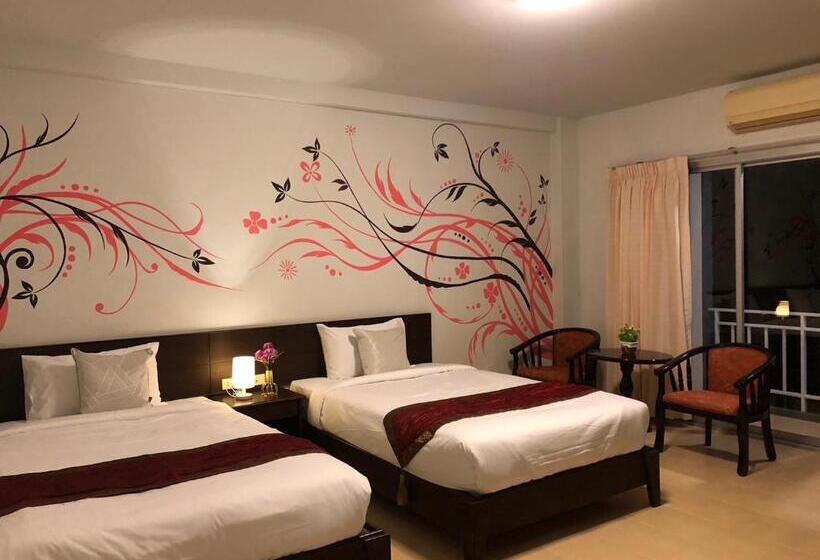 اتاق سوپریور با چشم‌انداز دریا, Naka Guest House