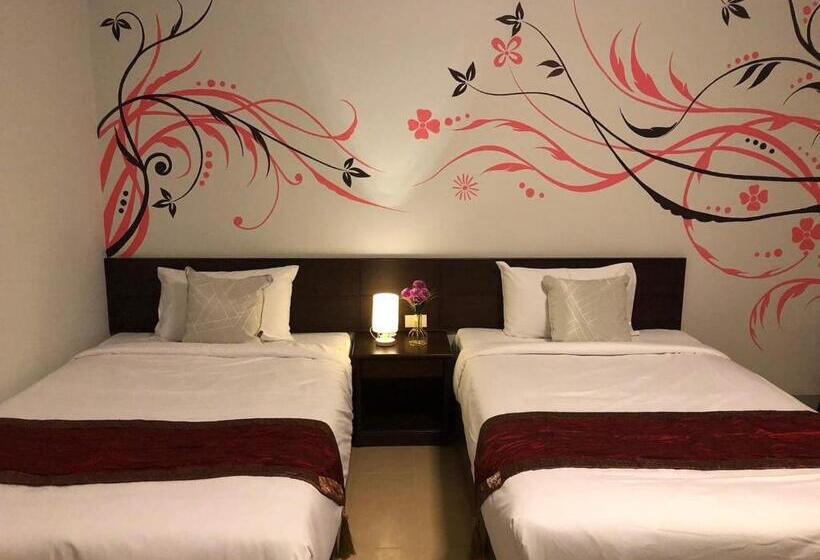 اتاق سوپریور با چشم‌انداز شهر, Naka Guest House